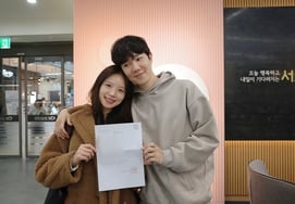 Kim Ji Young đăng ký kết hôn với chồng ♥Tình hình hiện tại của 18 tuần mang thai