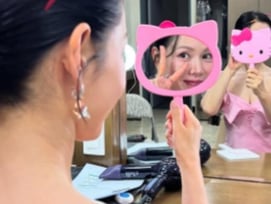 손예진, 핑크 거울 속 여신..'부국제' 비하인드 공개