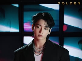 방탄소년단 정국 'GOLDEN' 누적 판매 300만장 돌파 '트리플 밀리언셀러'..써클 앨범 차트 최초