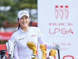윤이나 LPGA 첫 승 보인다... 뷰익 상하이 단독 2위→선두와 '단 2타 차'