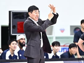 '핵심 줄부상' KCC, 이상민 감독 "허훈 경기 7분 만에 쓰러져, 복귀 예상 시점은..." [잠실 현장]