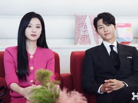 '태양의 후예' 이후 10년째..송중기 "김지원은 인연" 멜로 재회 가능성 열었다 [스타이슈]