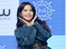 대전구장에 마마무 솔라..한국시리즈 3차전 애국가 부른다 [공식]