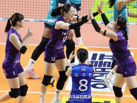 [포토] 이다현 '연경 언니가 보고 있다'