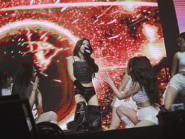 솔라, 아시아 투어 'Solaris' 가오슝 공연 성료 '믿듣솔라'