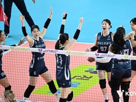 '승승승승승승승' 도로공사 파죽지세, 현대건설 꺾고 7연승! 모마+강소휘 38득점 합작