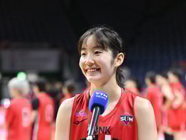 '나도 김정은이랍니다' 개막전 14점 대폭발→BNK '역대 첫 女감독 맞대결'서 기분 좋은 역전승 [WKBL]