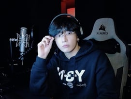 "무려 16곡 즉흥 라이브" BTS 정국, 일요일 새벽 깜짝 선물 [K-EYES]