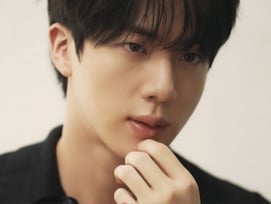 "동생들 자랑 멈출줄 모르는 형"BTS 진,"우리 멤버 신곡에 감동,정말 대단한 사람들"[K-EYES]