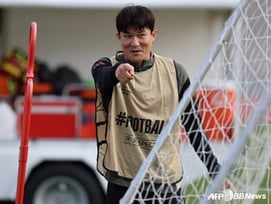 도대체 왜 김민재 벤치인가, '뮌헨 충격 3실점'→아스널에 완패... '패배 원흉' 수비진 낙제점