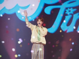 '입대 D-9' NCT 정우, 데뷔 첫 단독 팬미팅 대성황.."모든 순간 황금빛"