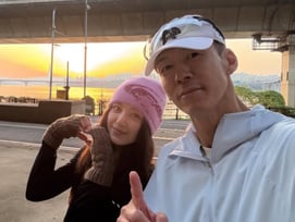 '복귀 통보' 뉴진스 다니엘, 손하트로 새벽 러닝 인증샷.."내년 풀코스 도전"