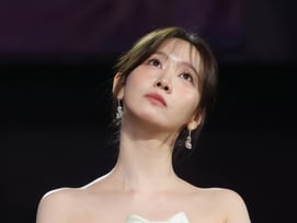 윤아 'AAA 꽃사슴 상념' [★포토]