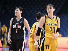 BNK 화력 대폭발! 혜진-소희-혜지-소니아 57점 합작→KB전 4연패 탈출+2위 점프 [부산 현장리뷰]