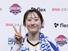 '브레이크 고장난 8t 트럭'이 차분해졌다, 생애 첫 올스타 출전도 눈앞→환상의 '더블클러치'로 자축