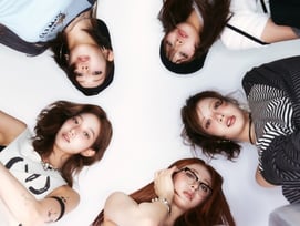 르세라핌 'SPAGHETTI' 스포티파이 1억 스트리밍..자체 최단 기록