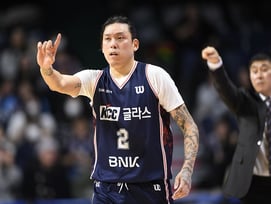 돌아온 '캡틴 초이' 대활약! KCC 시즌 첫 100득점+27점 차 대승→3연승 질주+2위 0.5G차 맹추격 [부산 현장리뷰]