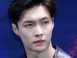 엑소 레이, 팬미팅 당일 불참 사과 "中 중요한 행사 탓 죄송"