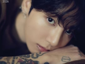 "이게 바로 예술" 정국 엘르코리아 9종 커버 공개에 글로벌 팬들 열광[K-EYES]