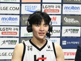 '레전드' 김선형 위협하는 '21세 초신성' 등장, 프로 데뷔 '단 한 달 만에' 문경은 감독 사로잡았다 [고양 현장]