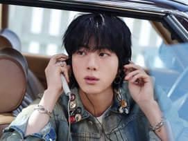 방탄소년단 진, 'HAPPY' 한터·써클차트 더블 밀리언셀러..써클차트 누적 300만 돌파