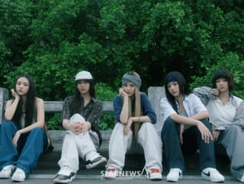 '대상 가수' 뉴진스의 '잃어버린 2년' [2025 연말결산①]