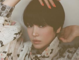 송혜교, 이런 숏커트도 잘 어울리다니..세련美 폭발한 잘생김