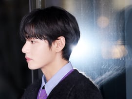 'HAPPY V DAY♥' 포토존→래핑버스..방탄소년단 뷔 팬들 생일 축하 서포트