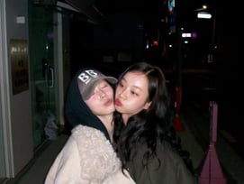 '우태 열애설' 혜리 "3년째 크리스마스 데이트" 대놓고 뽀뽀