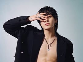 방탄소년단 정국 'Seven', 스포티파이 글로벌 차트 60위권 재진입..亞솔로 최초 129주 차트인 '新기록'