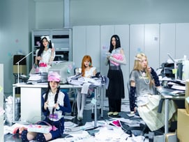 끝날 줄 모르는 역주행..아일릿, 데뷔 2년만 美 빌보드 '핫 100' 눈앞