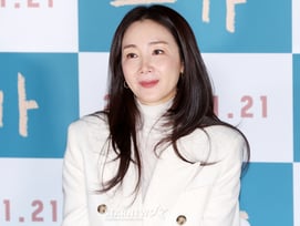 최지우, 5세 딸 육아 고충.."활기차고 외향적이라 에너지 밀려"[철파엠]