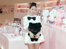 블랙핑크 지수, 인간 '헬로 키티'