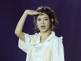 '뉴진스 퇴출' 첫 행보, '大반전'..다니엘, 431억 소송 중 '3억 남몰래 기부' [공식]