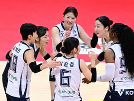 '모마-강소휘 50점 폭격' 도로공사, 페퍼에 역전승 '선두 질주'... OK저축도 리버스 스윕승 [V리그]