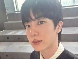 방탄소년단 진, 댄디 셀카 '女心 홀릭'