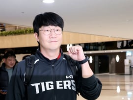 [포토]'고참의 무게 잘 버텨낼게요!' 양현종