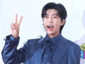 임영웅, 올해도 독주 계속..스타왕중왕 '188주 연속' 1위 굳건