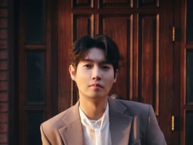 손태진, MBN '무명전설' 심사위원 출격