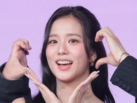 비주얼은 로코 '찰떡'..지수, 연기력 논란 돌파 '숙제' [★FOCUS]