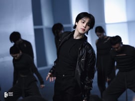 '춤神' 방탄소년단 지민, 8년 연속 'BEST MALE DANCERS' 1위