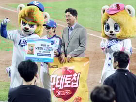 [포토] '준플3차전 포텐터짐상' 김성윤