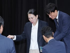 고 오요안나 母 '힘든 발걸음'[★포토]