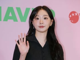 김다미 '사랑스런 손인사'[★포토]