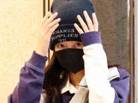 블랙핑크 제니 '귀여운 눈빛' [★포토]