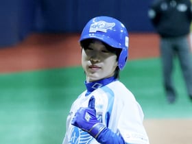 [포토] 안성훈 '삐끼삐끼 댄스로 마무리'