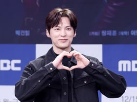 윤선우, 새신랑의 하트[★포토]