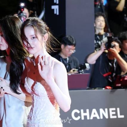 [한번에쓱]전종서 알뜰하게 챙기는 한소희와 프로젝트Y팀 'BIFF 2025 레드카펫'