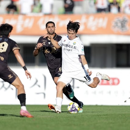 '3연패 탈출' 수원FC, '6G 무패' 강원 1-0 격파... 최하위 대구와 12점 차 [수원 현장리뷰]
