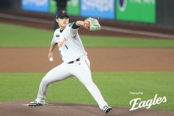 Время Мун Дон Чжу из "Ак плеч" остановилось, "Болезнь в плече→Прекращение подачи" Национальная сборная Кореи - Ханхва получила ЧП